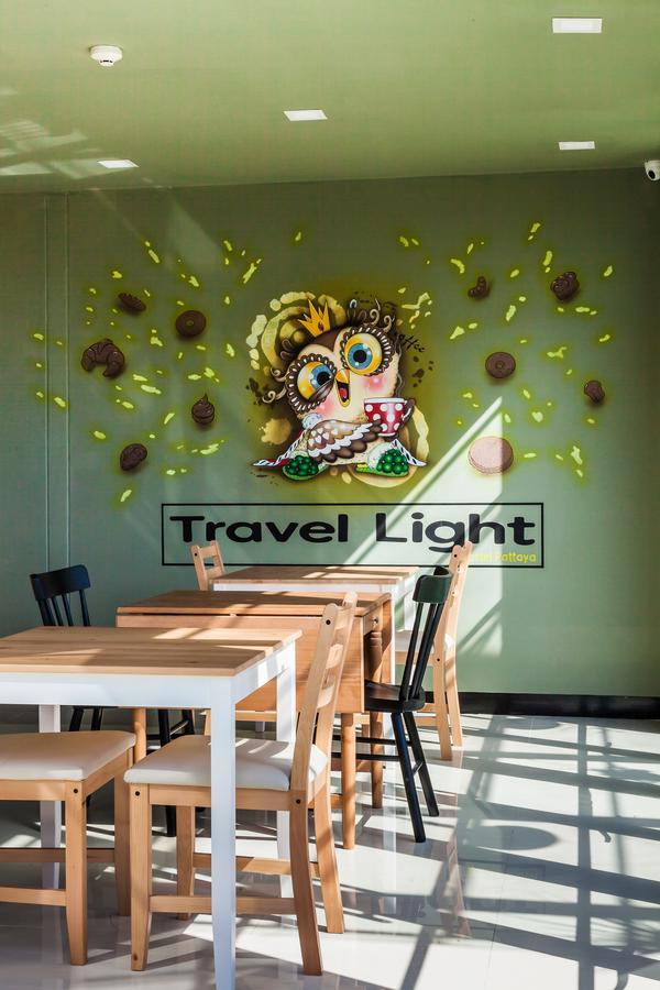 Travel Light Hostel Pattaya Eksteriør billede