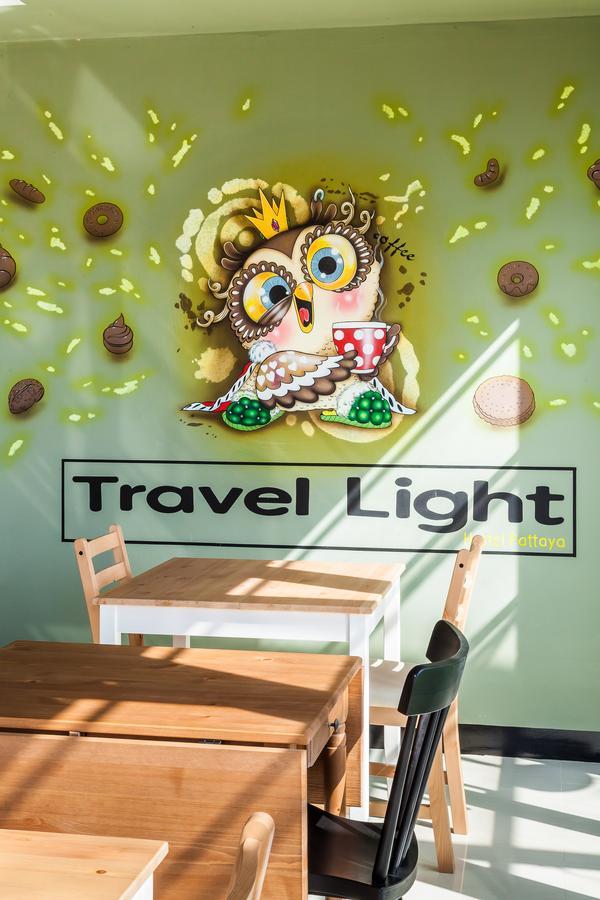 Travel Light Hostel Pattaya Eksteriør billede
